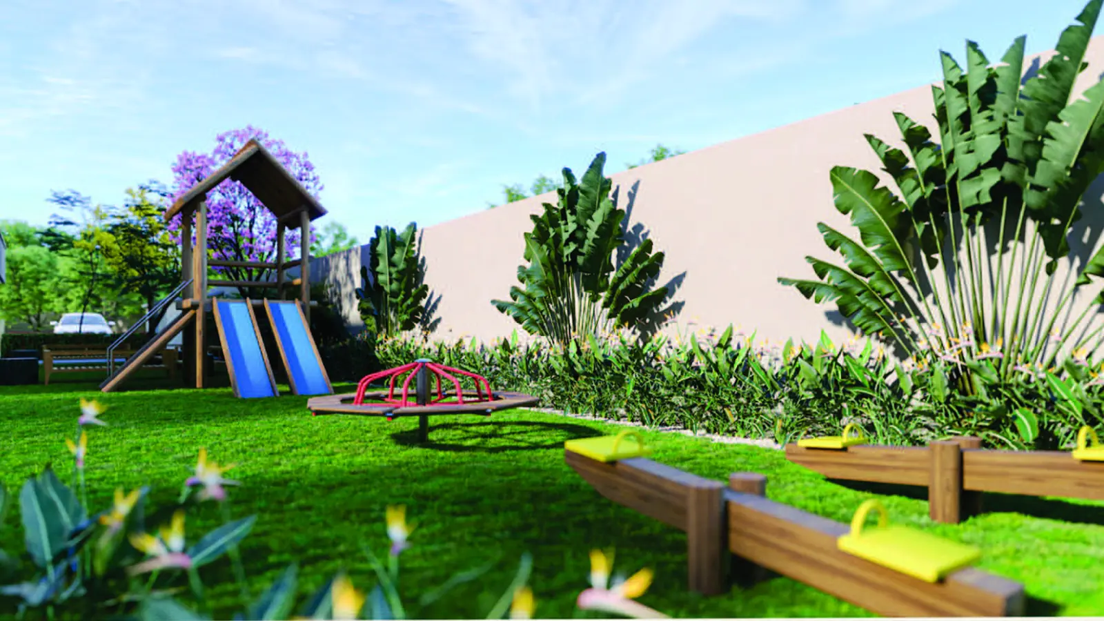 Playground do Stay One, com torre de madeira, escorregador e gangorra sobre a grama